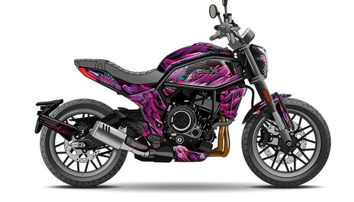 2414STR_CFMOTOCLX700_WEBTEMPLATE@0.4x